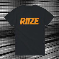 RIIZE「クラシックロゴ」Tシャツ — ロゴシリーズ [JP]