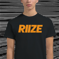 RIIZE「クラシックロゴ」Tシャツ — ロゴシリーズ [JP]